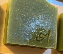 Load image into Gallery viewer, Eucalyptus n&#39; Spearmint Soap
